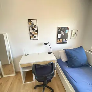  Apartment Auf Einen Blick - Gemutliches Zimmer In Der Geteilten Eines Freundlichen Paares